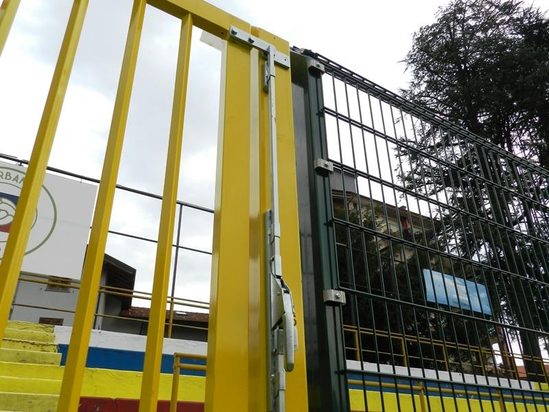 Chiusura cancello carrabile ad una anta UNI 10121 - Verbania 2012