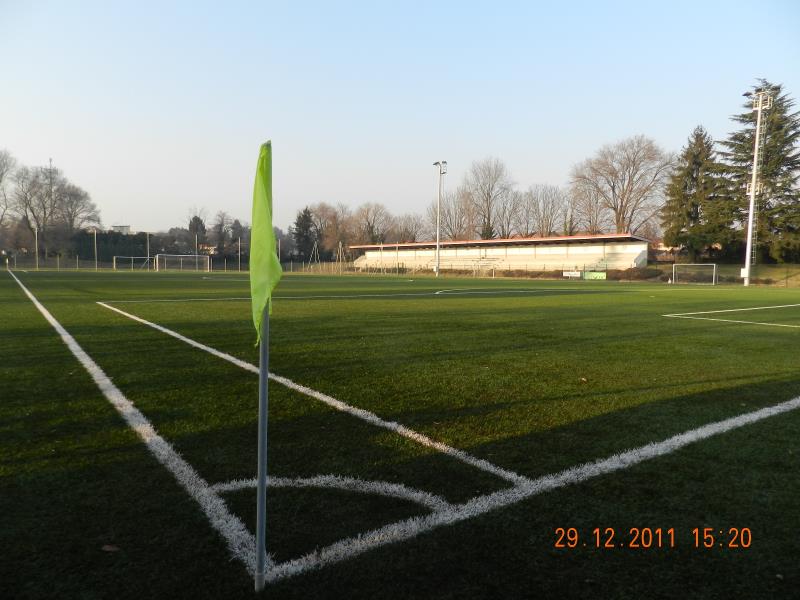 Campo in erba sintetica - Cislago 2011